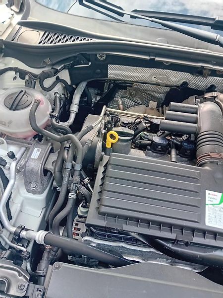 Škoda Superb 1.4 TSI DSG - fotka 7 z 8