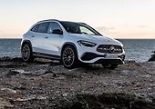 Mercedes-Benz GLA - od 1 114 410 Kč.
