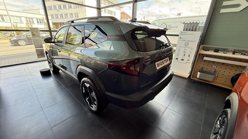 Dacia Bigster Extreme Eco-G 140 - fotka 2 z 4