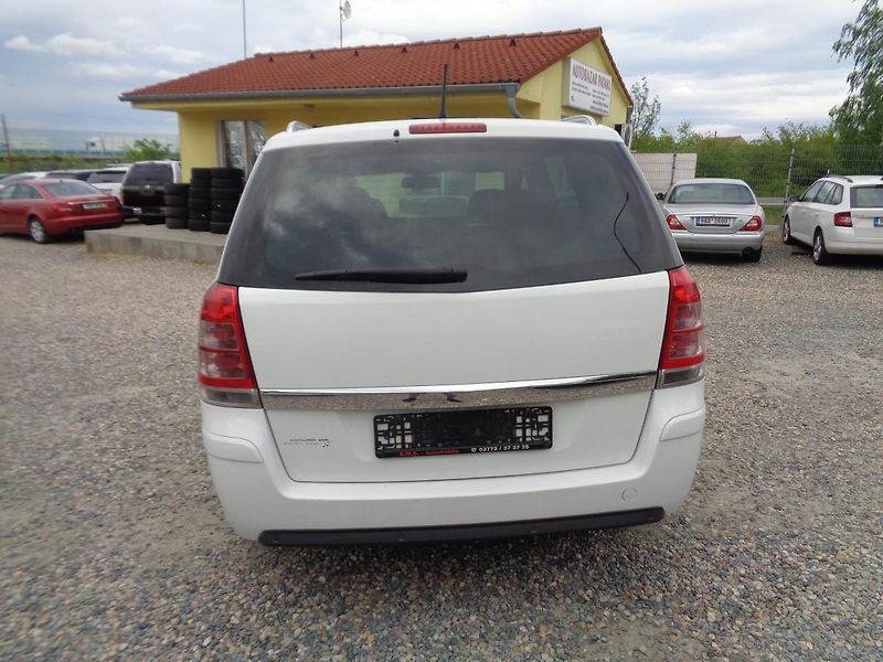 Opel Zafira 1,7 CDTI - fotka 4 z 16