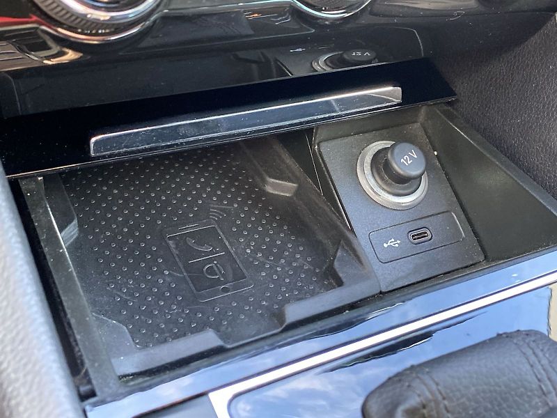 Škoda Superb (2023) Combi 2.0 TDI 4x4 DSG L&K - fotka 25 z 37