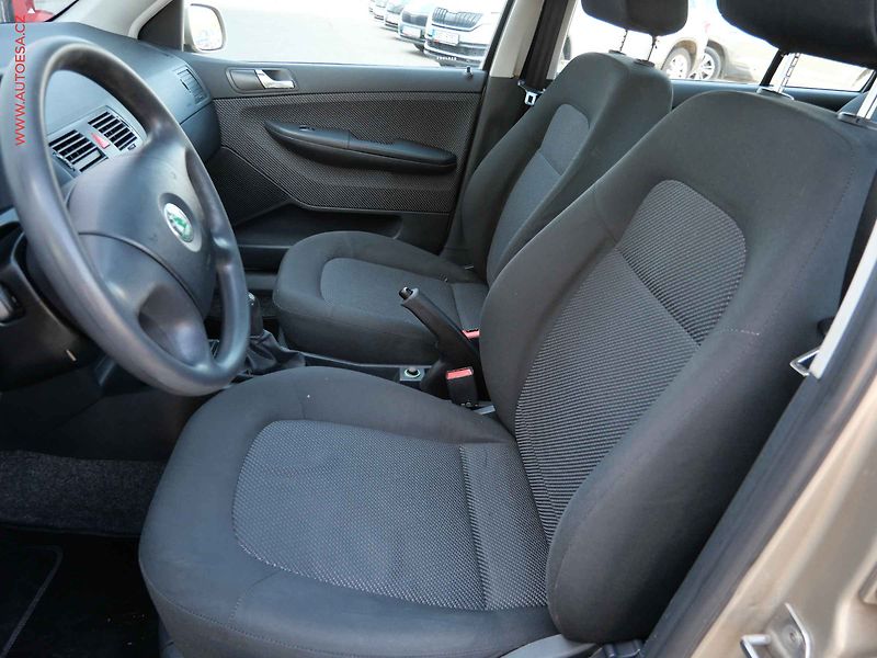 Škoda Fabia (2005) 1.2 HTP, ČR, El.výbava - fotka 9 z 15