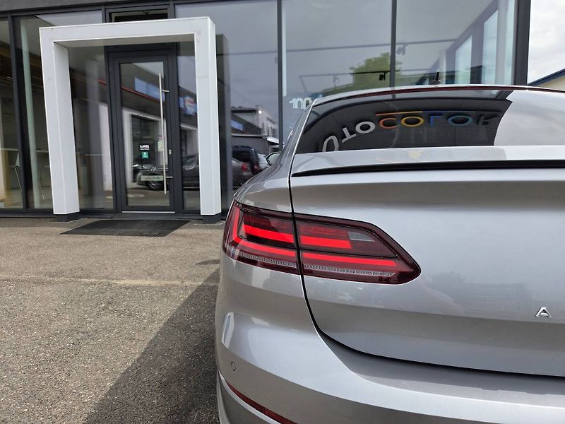 Volkswagen Arteon (2018) 2.0 BiTDI DSG 4M 176kW R-Line - fotka 7 z 71
