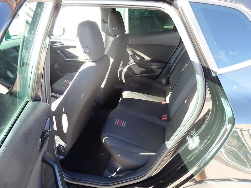 Seat Arona FR 1.0 TSI 85 kW NAVIGACE - fotka 7 z 20