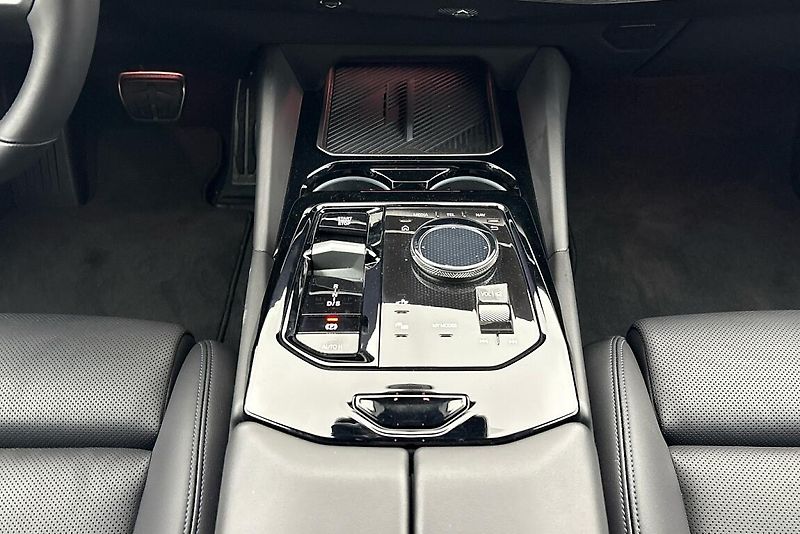BMW Řada 5 řady 5 | 520d xDrive - fotka 10 z 13