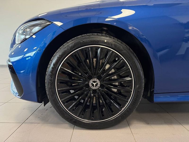 Mercedes-Benz CLE (2026) 300 4MATIC kabriolet - fotka 7 z 8