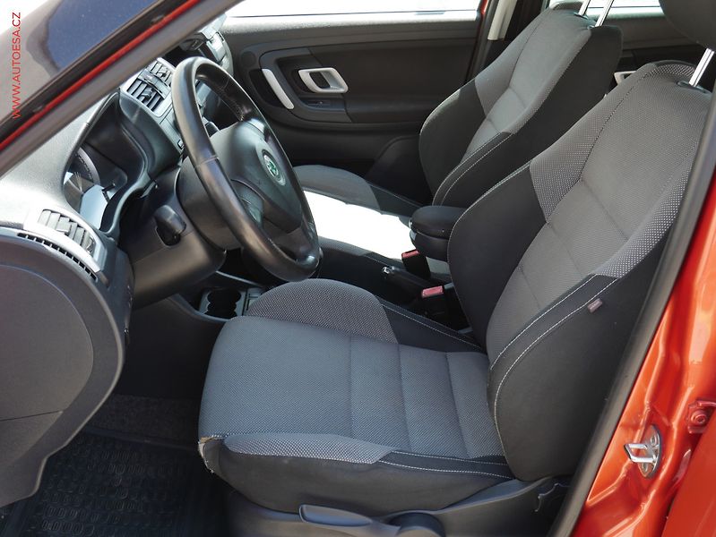 Škoda Fabia (2007) 1.2 12V, ČR, AC - fotka 9 z 15