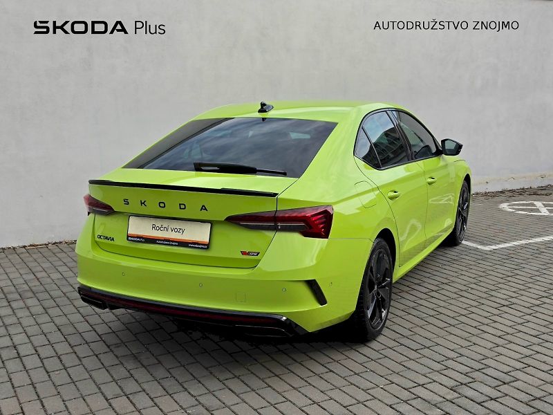 Škoda Octavia (2025) 2,0TSI 195KW DSG RS - fotka 2 z 33
