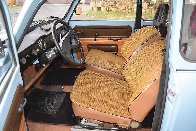 Trabant 601 se přestal vyrábět na konci července 1990.