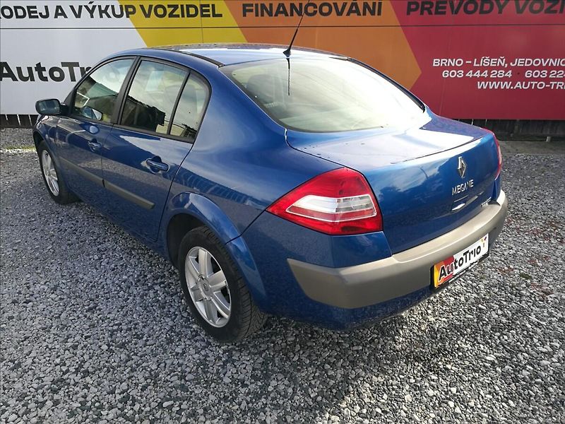 Renault Mégane 1,4 i 16v - fotka 4 z 17