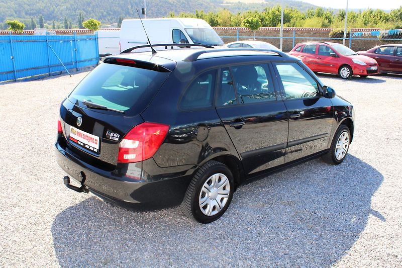 Škoda Fabia (2009) 1,4i 16V KLIMA EL.OKNA TAŽNÉ - fotka 7 z 16