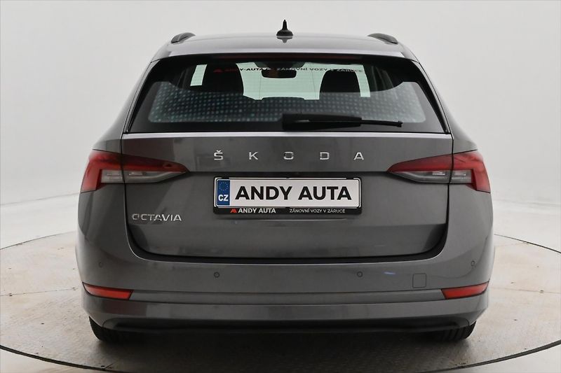 Škoda Octavia 2,0 TDI 110kW DSG Ambition Zár - fotka 6 z 26