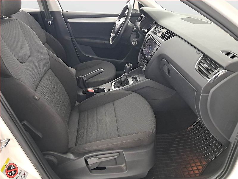 Škoda Octavia (2014) Style Plus 1.2 TSI, Automat - fotka 9 z 18