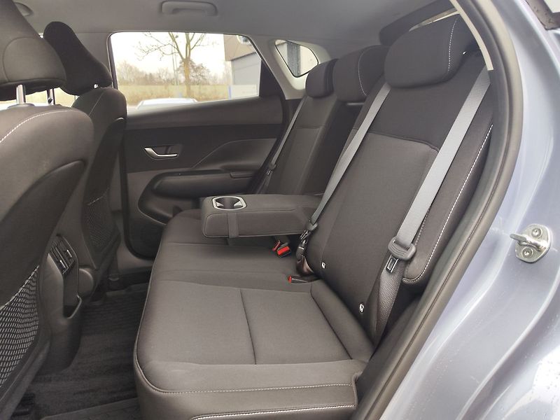 Hyundai Kona 1.6 GDI/95kW HEV Smart Tech - fotka 11 z 32
