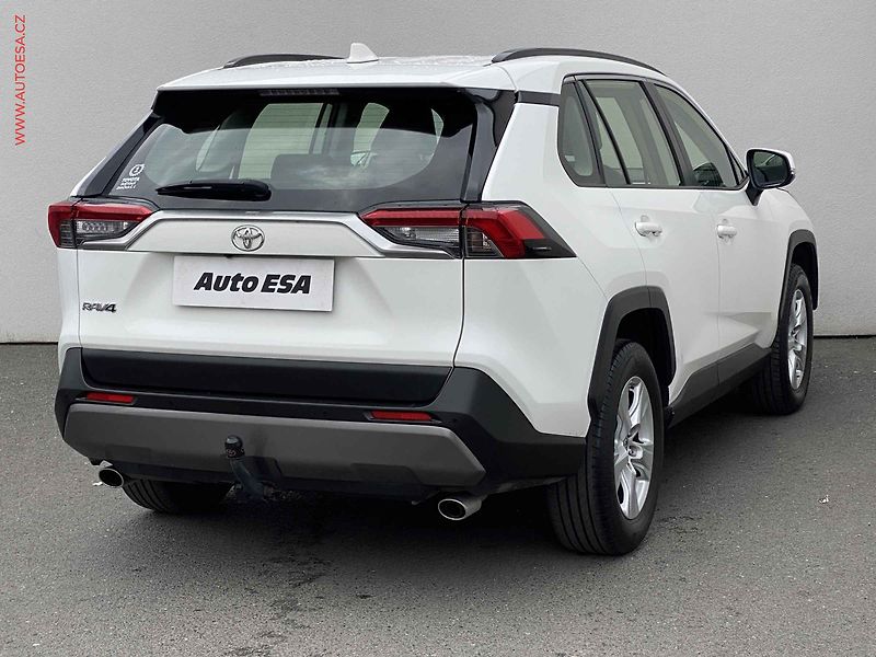 Toyota RAV4 (2021) 2.0i 16V, 1.maj,ČR, LED, TZ - fotka 4 z 19