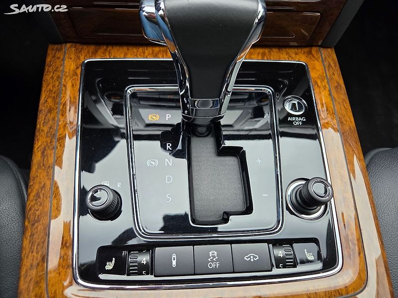 Volkswagen Phaeton (2014) 3.0 TDI 4x4 Automat DPH - fotka 38 z 43
