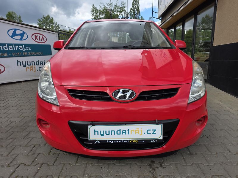 Hyundai i20 1.2-KLIMA-CENTRÁL - fotka 4 z 14