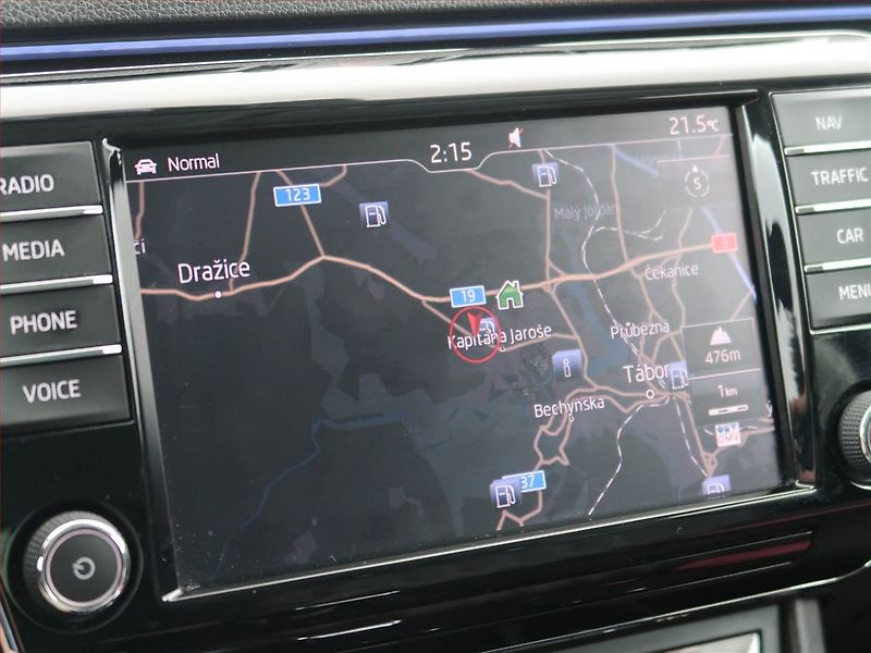 Škoda Superb (2017) Laurin&Klement 2.0 TDI 4x4 - fotka 16 z 24