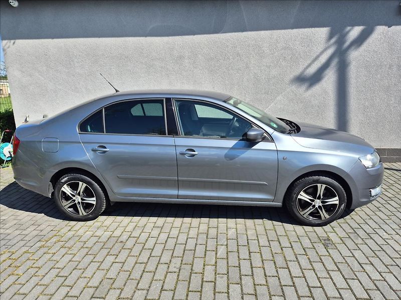 Škoda Rapid 1,2 TSi Klima Tempomat Alu TZ - fotka 8 z 27