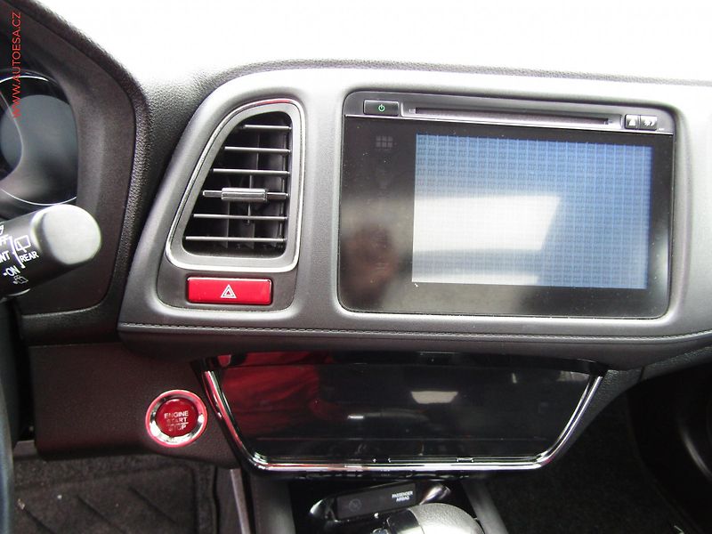 Honda HR-V (2015) 1.5 i CVT, AT, navi - fotka 14 z 20