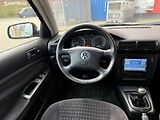 Volkswagen Passat (2001) 2.0i, 85kw Nová STK - náhled 15