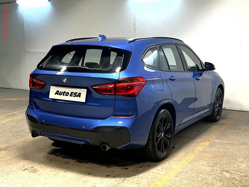 BMW X1 (2016) 2.0 xDrive, M Sport, AT, LED - fotka 4 z 20