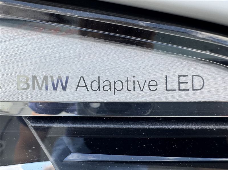 BMW Řada 5 3,0 530d xDrive Mpaket původČR - fotka 10 z 50