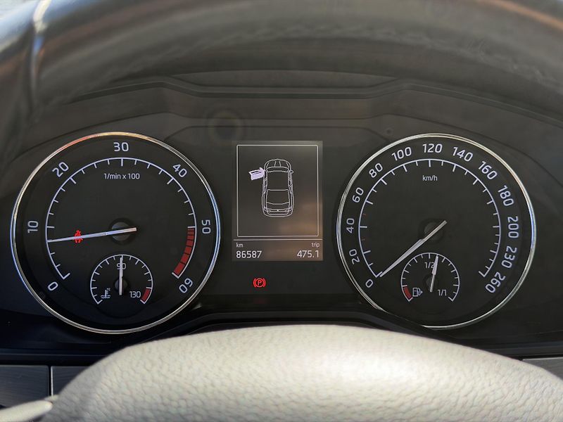 Škoda Superb (2018) 2.0 TDi 110 kw/Style - fotka 19 z 20