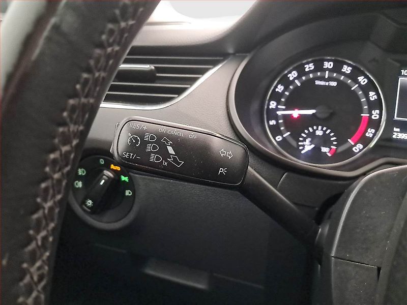 Škoda Octavia (2014) Scout 2.0 TDI, 4X4, Automat - fotka 19 z 19