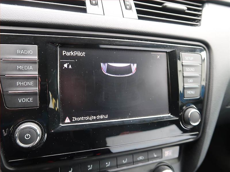 Škoda Octavia (2017) Style 1.6 TDI, Tempomat - fotka 15 z 17