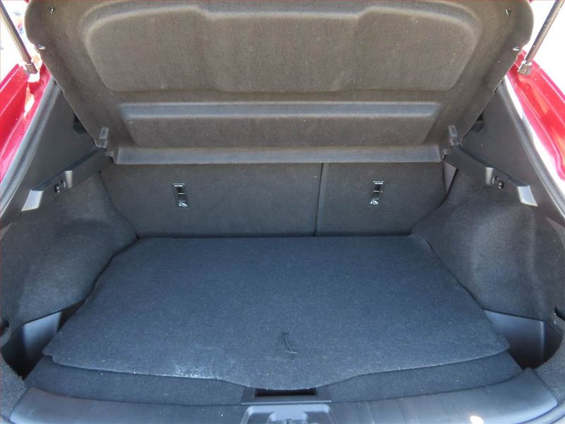 Nissan Qashqai (2016) Premier Edition 1.2 DIG-T - fotka 14 z 23