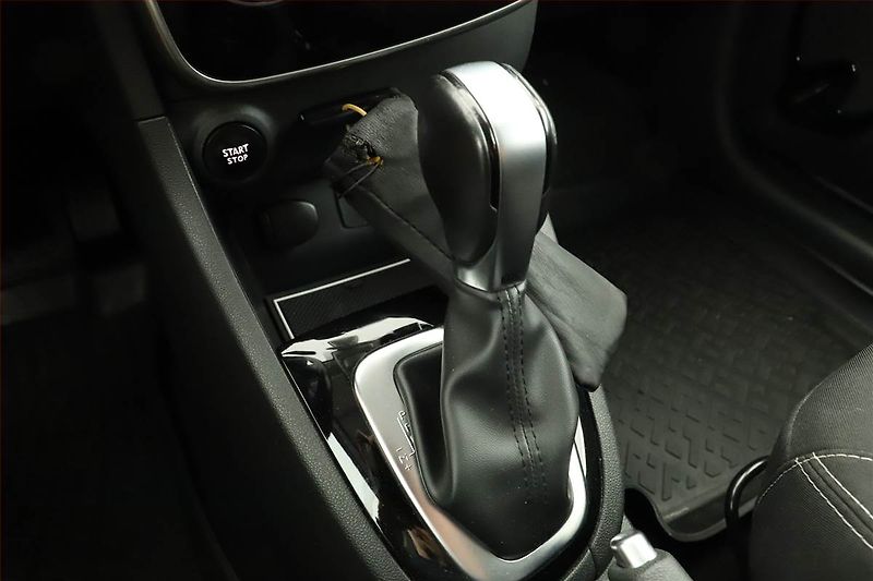 Renault Clio (2016) 1.2 TCe, Automat, Tempomat - fotka 12 z 14