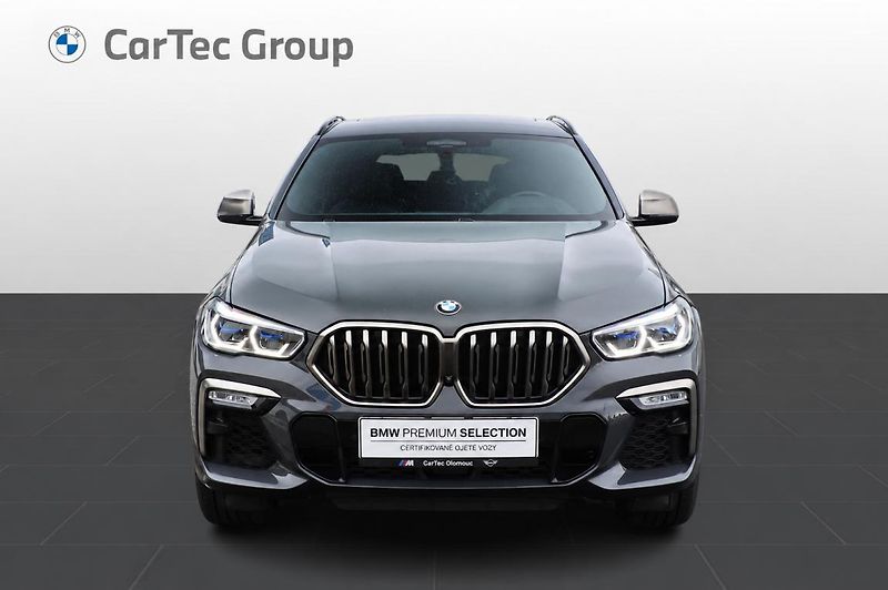 BMW X6 M50i - fotka 2 z 15