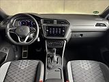 Volkswagen Tiguan Allspace 2,0 TDi  DSG 4x4 R-Line Matrix - náhled 16