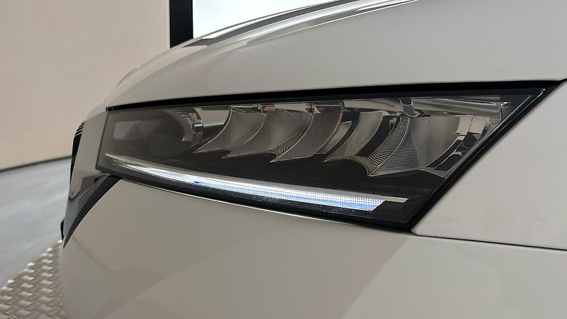 Škoda Octavia 2.0 TDI Style - fotka 18 z 26