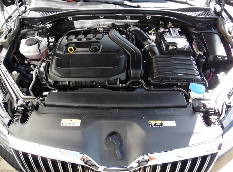 Škoda Superb III 1,5 TSi Style DSG, Navi, 1 - fotka 17 z 18