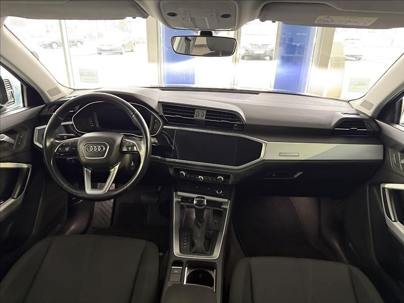 Audi Q3 2,0   35TDI.DPH.SERVISKA.VIRTU - fotka 9 z 24