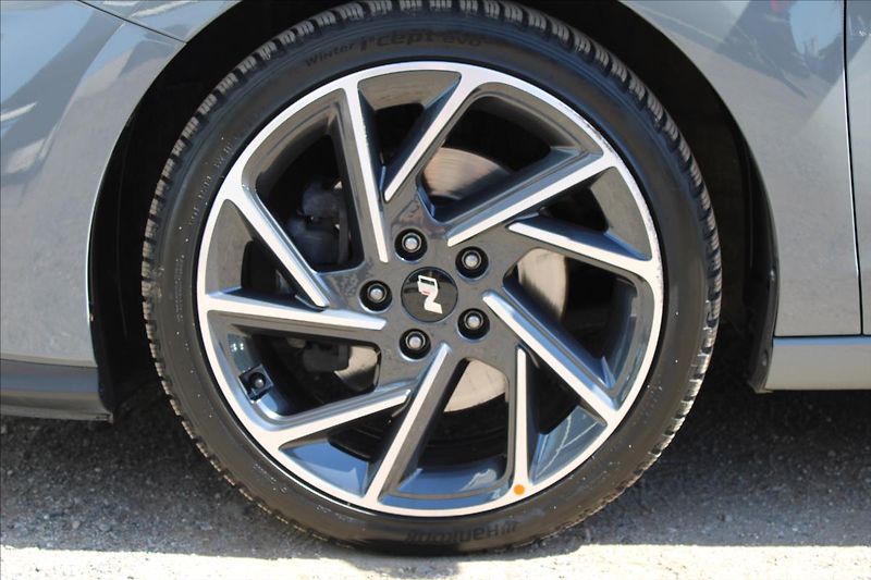 Hyundai i30 1,5 T-GDI  ČR,1.MAJITEL,N-LINE - fotka 24 z 31