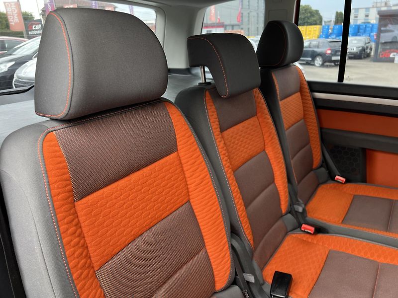 Volkswagen Touran Cross 1.4TSi 125KW DSG  - fotka 24 z 34