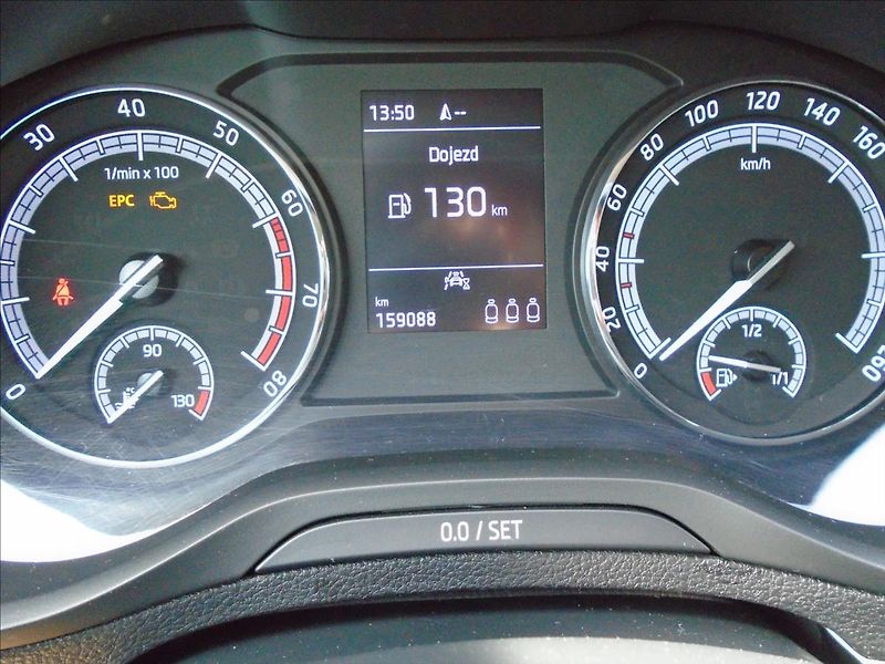 Škoda Karoq 1,0 - fotka 22 z 26