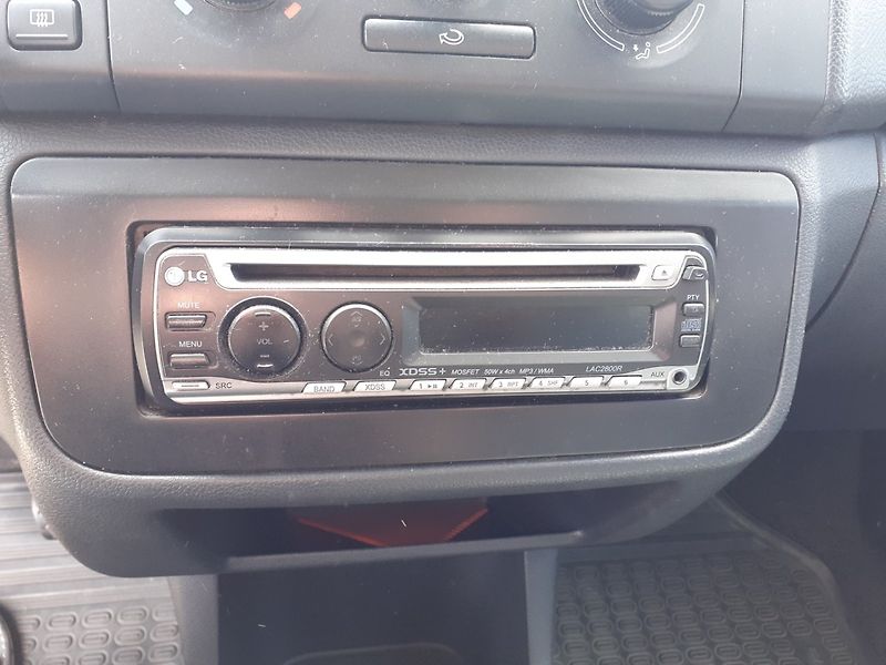 Škoda Fabia (2008) 1.2 HTP LPG - fotka 12 z 36