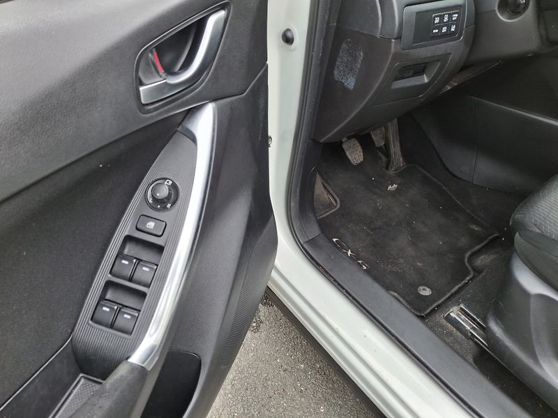 Mazda CX-5 2.0 121KW  Rezervace - fotka 31 z 36