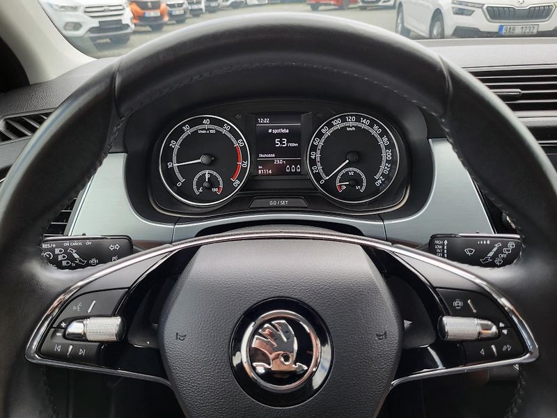 Škoda Fabia 1.0 TSI AMBITION Combi TOUR - fotka 10 z 44