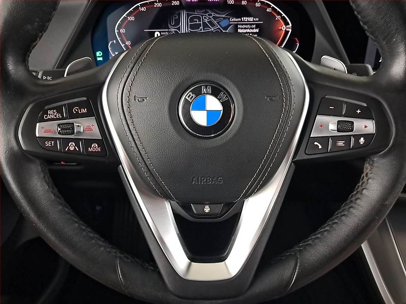 BMW X5 (2021) xDrive30d - fotka 25 z 32