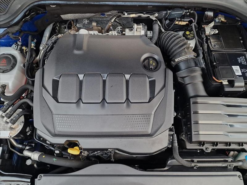 Škoda Octavia 2.0 TDI Style Combi,ČR,1.Maj. - fotka 43 z 50