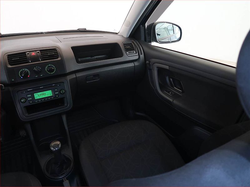Škoda Fabia (2011) 1.2 12V, Serv.kniha, nová STK - fotka 8 z 14