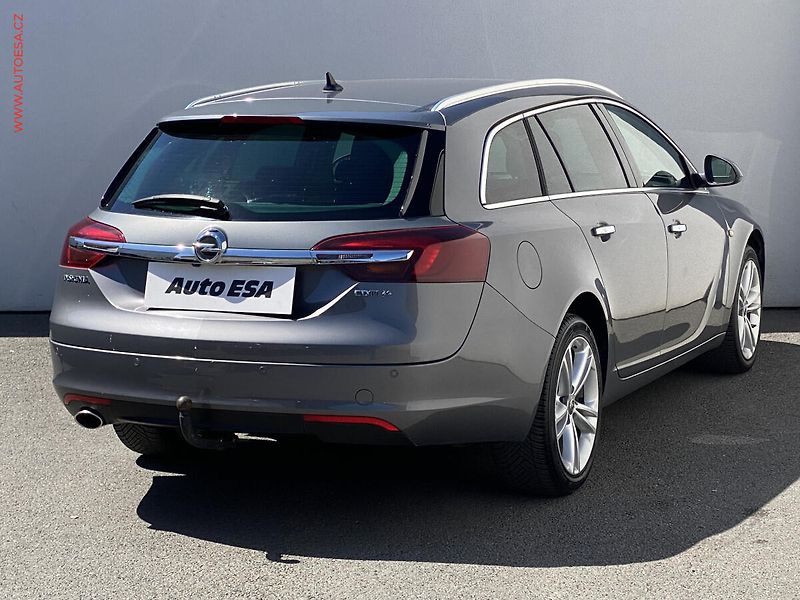 Opel Insignia (2016) 2.0 CDTi 4x4, ČR, AC, TZ - fotka 4 z 16