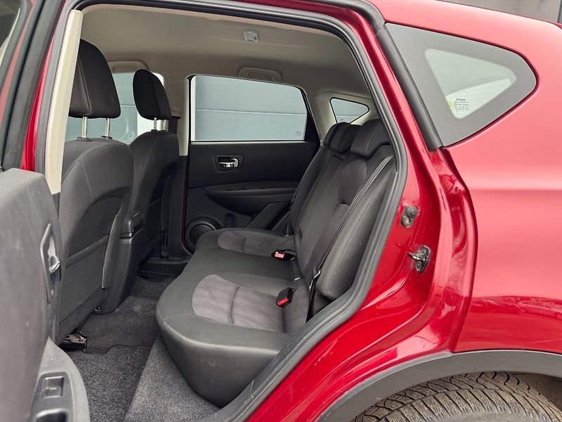 Nissan Qashqai (2012) 2.0 BA+LPG, 4x4 - fotka 11 z 28