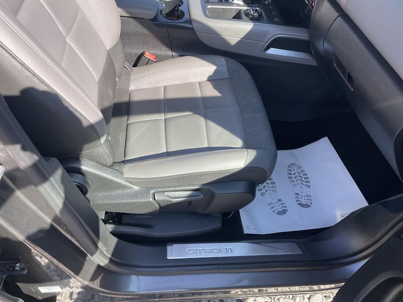 Citroën C5 Aircross 1.5 BHDi 130PS VIRT AIRCROSS!! - fotka 128 z 160
