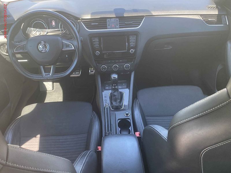 Škoda Octavia (2017) 2.0 TDi, RS, DSG, bixen, navi - fotka 8 z 18